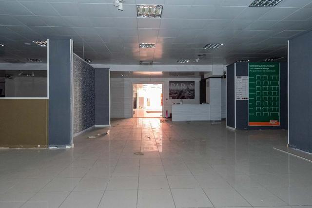 #25733 Complesso commerciale con parcheggi in vendita - foto 8