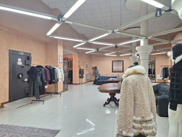 #2537801 Ampio complesso immobiliare a reddito in vendita - foto 9