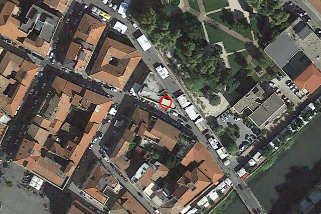 Magazzini in vendita