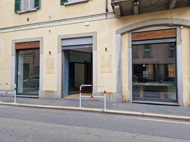 #24952 AFFITTO - Varese Centro - Negozio con canna fumaria in vendita - foto 1