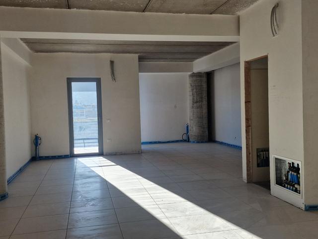 Grandi dimensioni in vendita