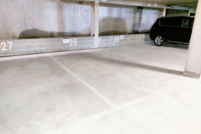 Posti auto in vendita