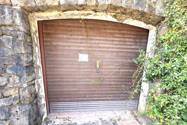 Garage in vendita