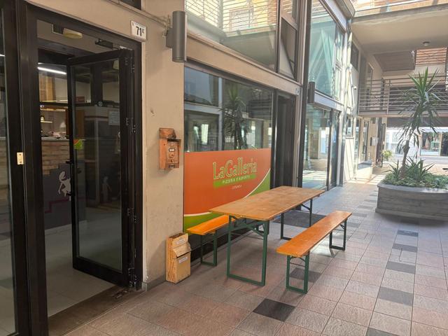 #2537031 Attività di pizzeria d'asporto con immobile in vendita - foto 1