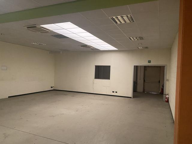 #2536069 Porzione di capannone con laboratori e uffici in vendita - foto 8