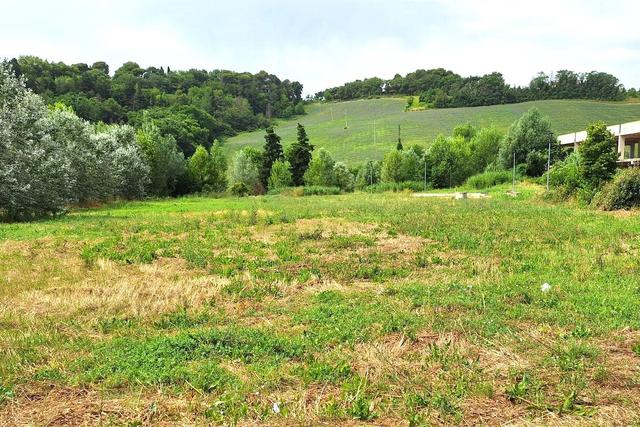 #24077 Area edificabile di 886 mq in zona residenziale in vendita - foto 1