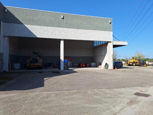 #2638718 Capannone con uffici e corte in vendita - foto 10