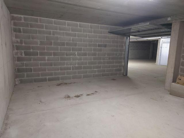 Garage in vendita