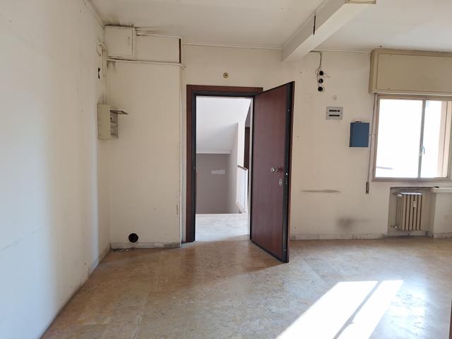 #2638499 Ampio ufficio con cantina e box auto in vendita - foto 12