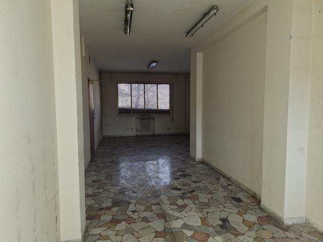 #2638499 Ampio ufficio con cantina e box auto in vendita - foto 17