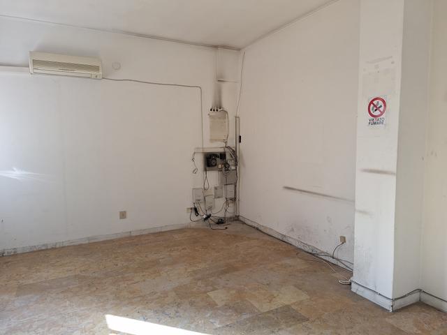 #2638499 Ampio ufficio con cantina e box auto in vendita - foto 20