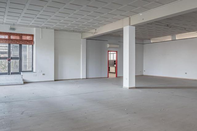 Stabilimenti produttivi in vendita