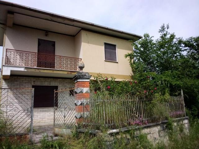 Rustici e casali in vendita