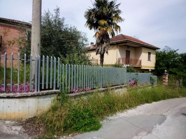 Rustici e casali in vendita