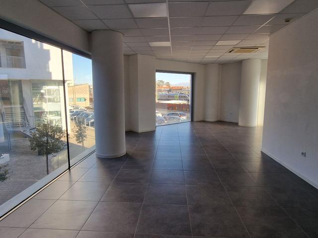 Grandi dimensioni in vendita