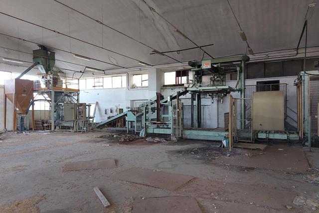 #19453 Complesso artigianale con cortile e pertinenze in vendita - foto 23