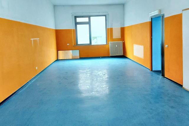 Scuole in vendita