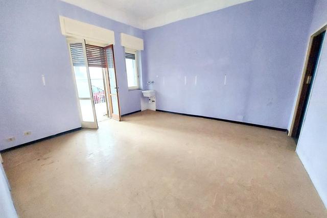 Scuole in vendita