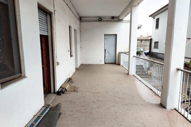 Scuole in vendita