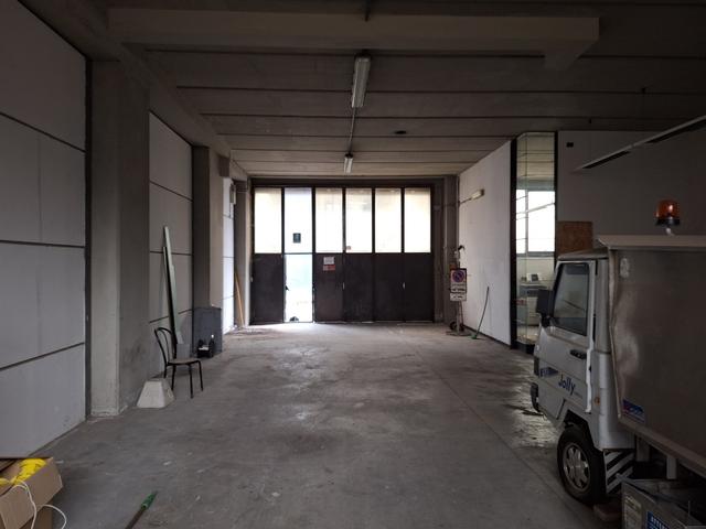 #2537464 Capannone al piano terra in vendita - foto 6