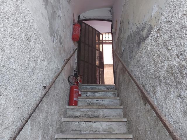Magazzini in vendita