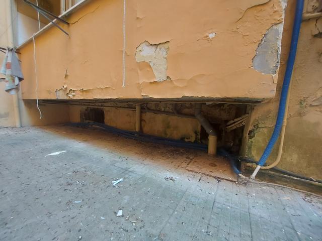 Magazzini in vendita