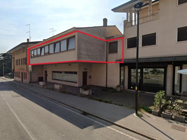#2639876 Unità commerciale al piano primo adibita ad abitazione in vendita - foto 2