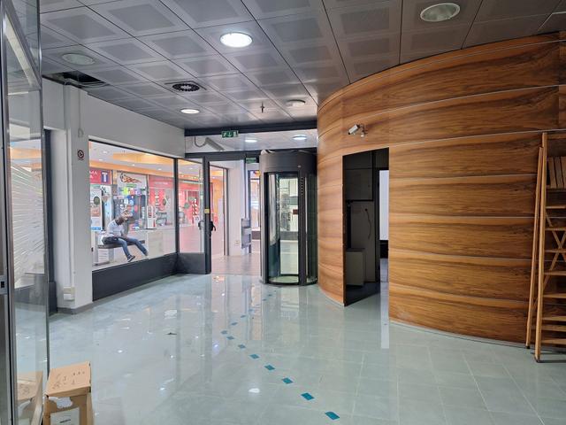 #2536107 Negozio in centro commerciale in vendita - foto 4