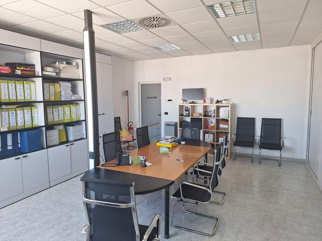 Stabilimenti produttivi in vendita