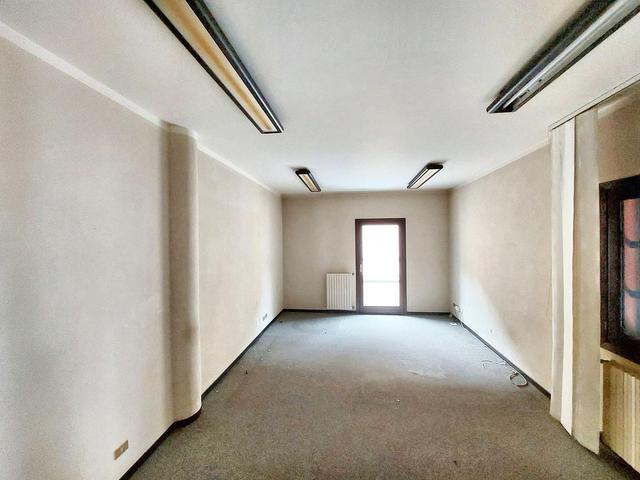 #22660 Ufficio al piano primo in vendita - foto 18