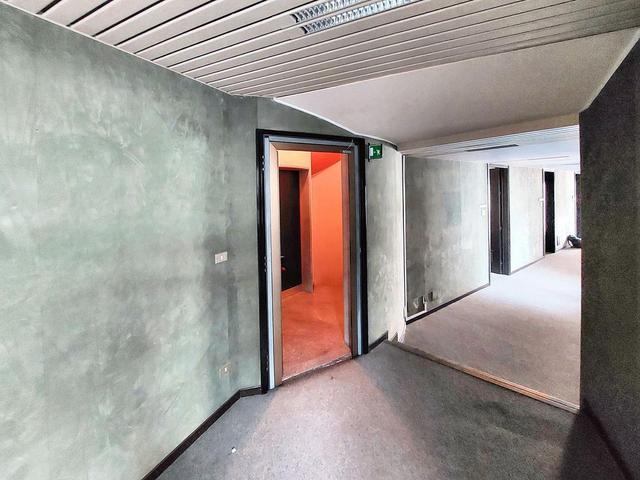 #22660 Ufficio al piano primo in vendita - foto 12