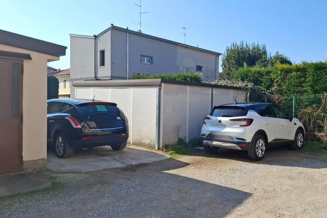 Garage in vendita