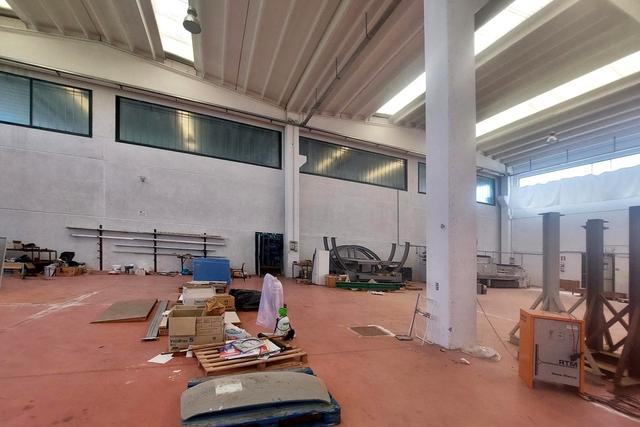 #2639679 Capannone industriale con pertinenze in vendita - foto 6