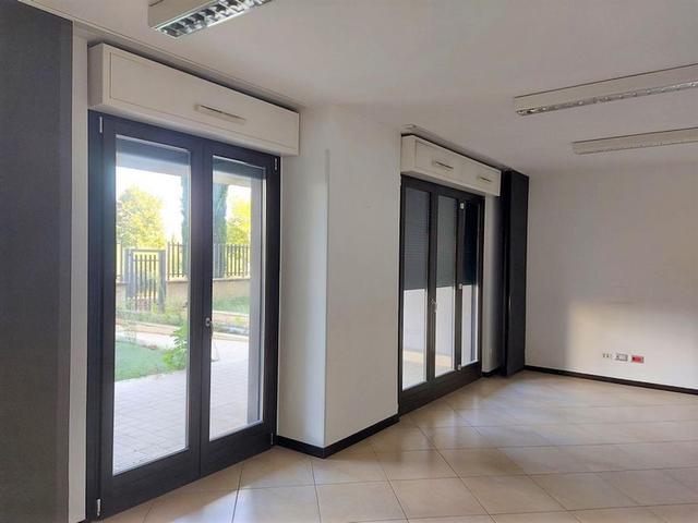 #24704 Ufficio in complesso residenziale con piscina sub 501 in vendita - foto 11