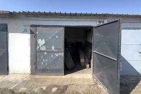 Garage in vendita