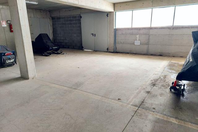 Garage in vendita