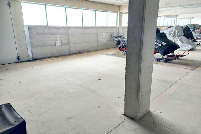 Garage in vendita