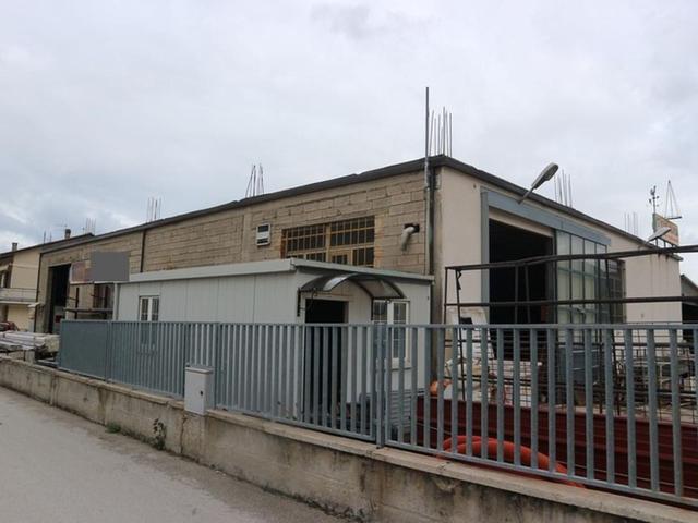 #18597 Laboratorio artigianale di 446 mq in vendita - foto 2