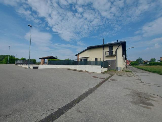 Garage in vendita