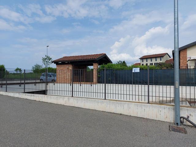 Garage in vendita