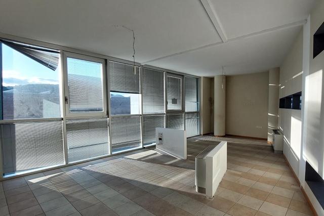 #25749 Intero edificio a destinazione uffici in vendita - foto 1
