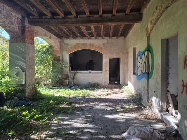 Rustici e casali in vendita
