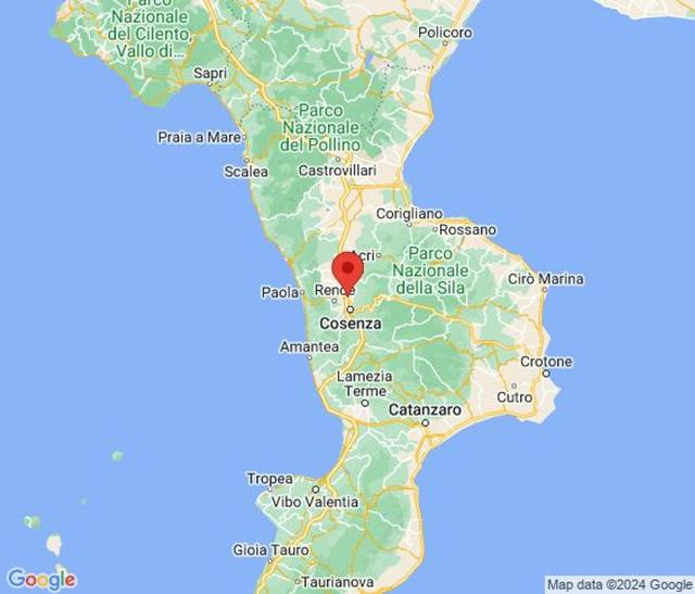 Magazzini in vendita