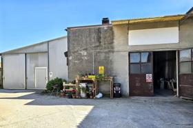 Capannoni artigianali in vendita