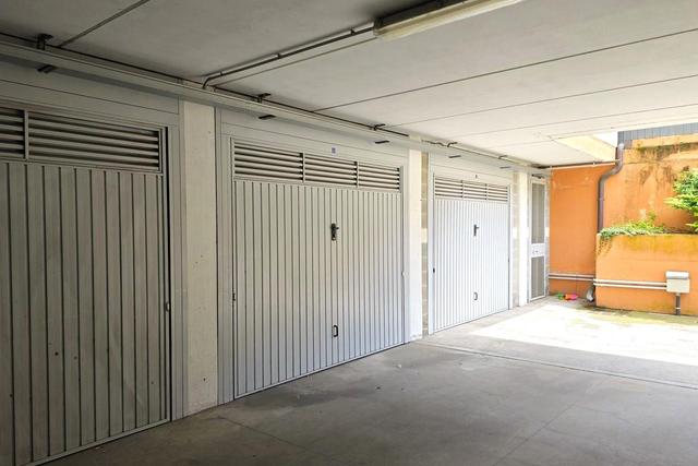 Garage in vendita