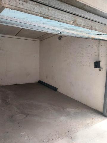 Garage in vendita