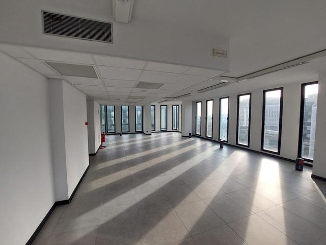 #2537636 Affittasi ufficio di circa mq.300 – metratura disponibile su vari piani in vendita - foto 12