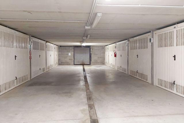 Garage in vendita