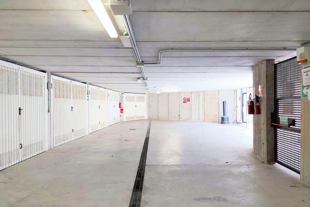 Garage in vendita