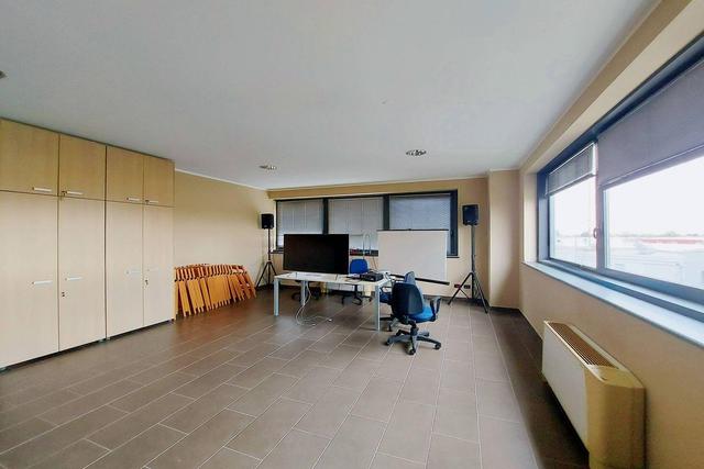 #22337 Capannone con porzione di palazzina uffici in vendita - foto 9